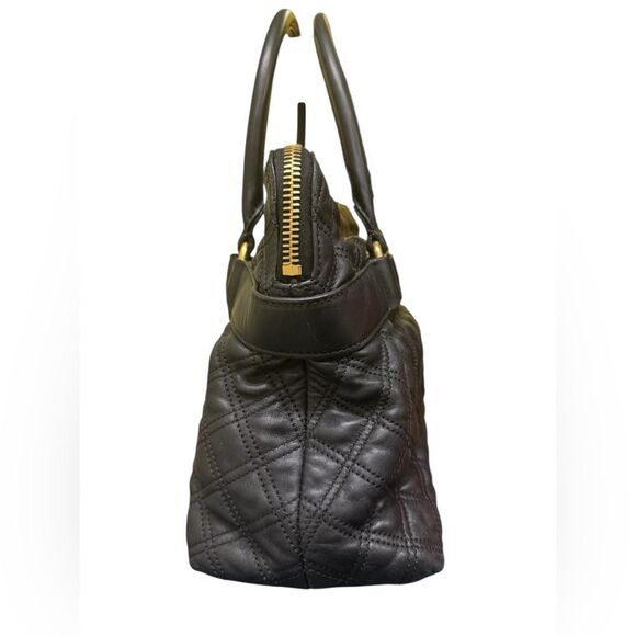 Marc Jacobs Collection Quilted Black Leather Belted Bruna Handbag Auth - Picture 8 of 16